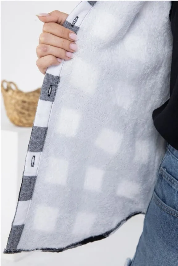 Black/White Plaid Button Up Top w/Sherpa Lining - 8421-8432