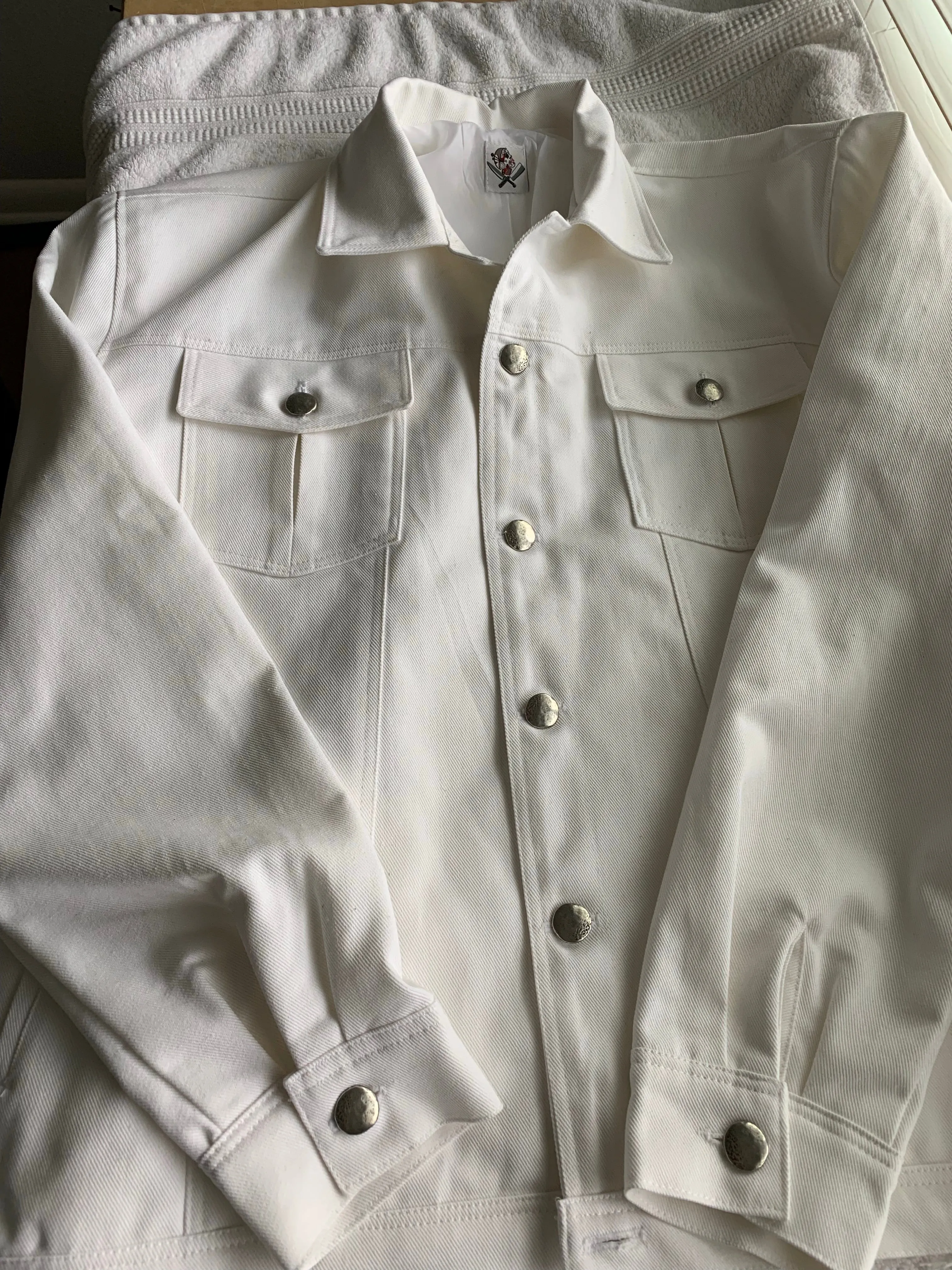 “Blanco Demonio” (White Demon) white denim jacket