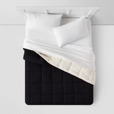 Full/Queen Faux Shearling Washed Microfiber Reversible Comforter Black - Room